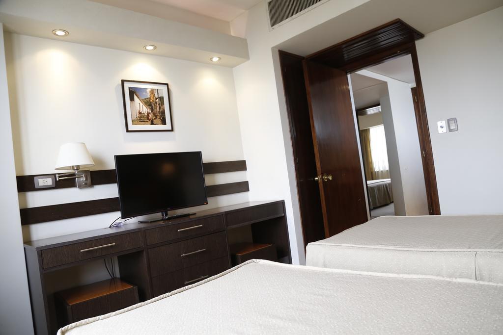 Hotel Corregidor La Plata Zewnętrze zdjęcie